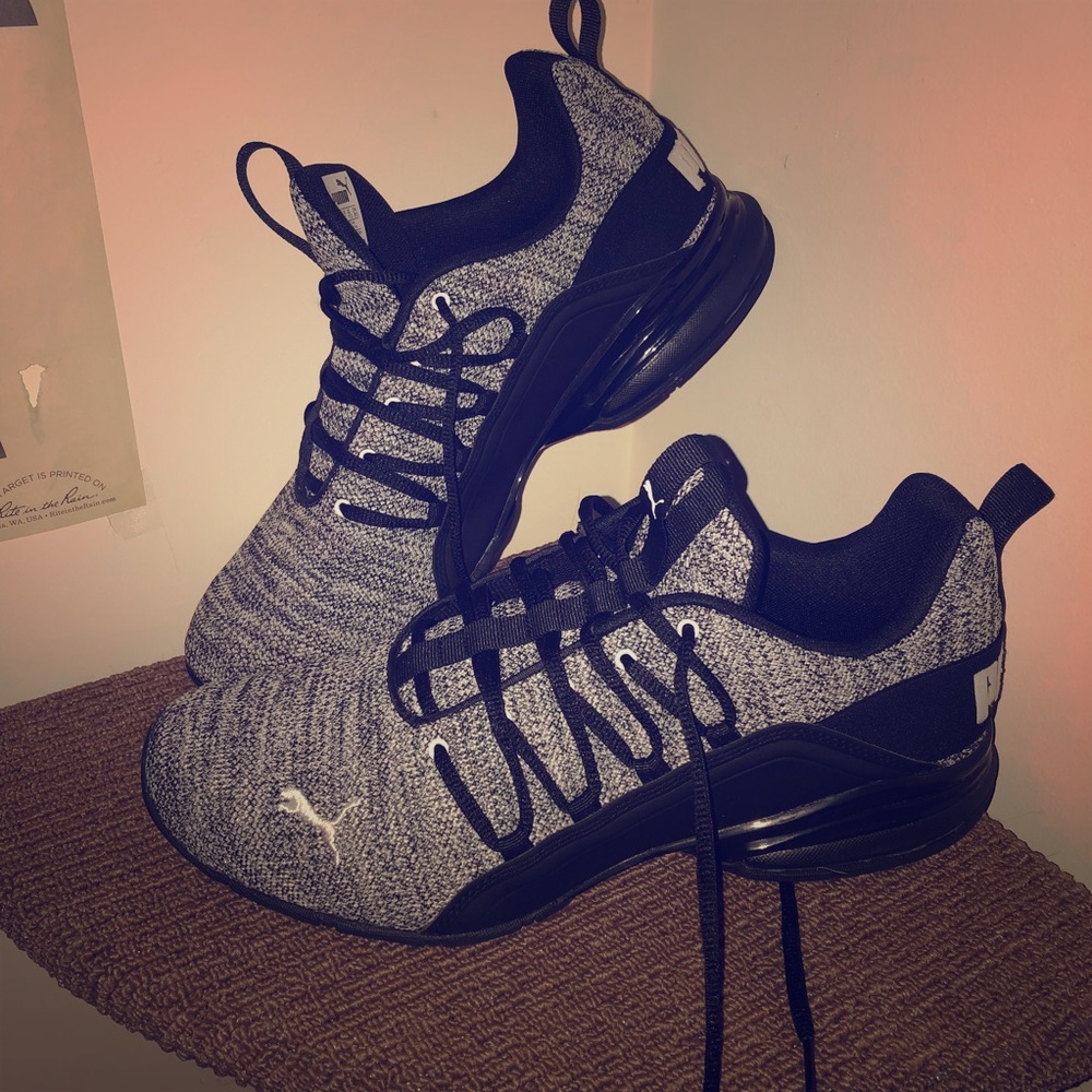 Puma Axelion running shoe